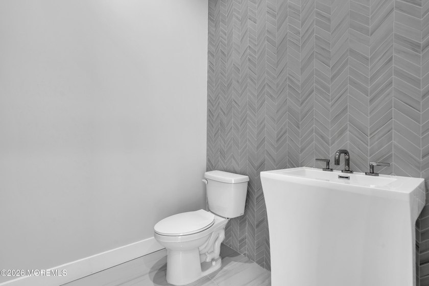 Welcome to The Baron Model. A luxurious home to be built in the - photo 28