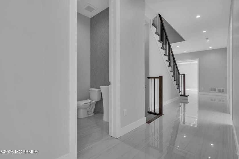 Welcome to The Baron Model. A luxurious home to be built in the - photo 29