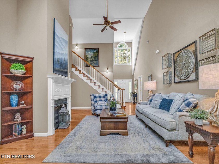 Welcome to 281 Cottage Drive, where classic lakefront living - photo 14