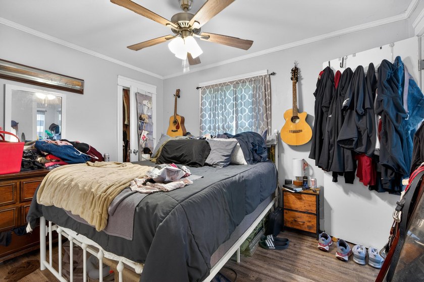 Horse farms of this size and setup are hard to find. Situated on - photo 27