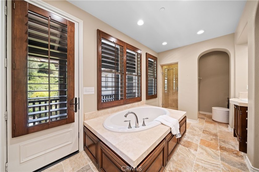 2879 Venezia Ct - photo 29