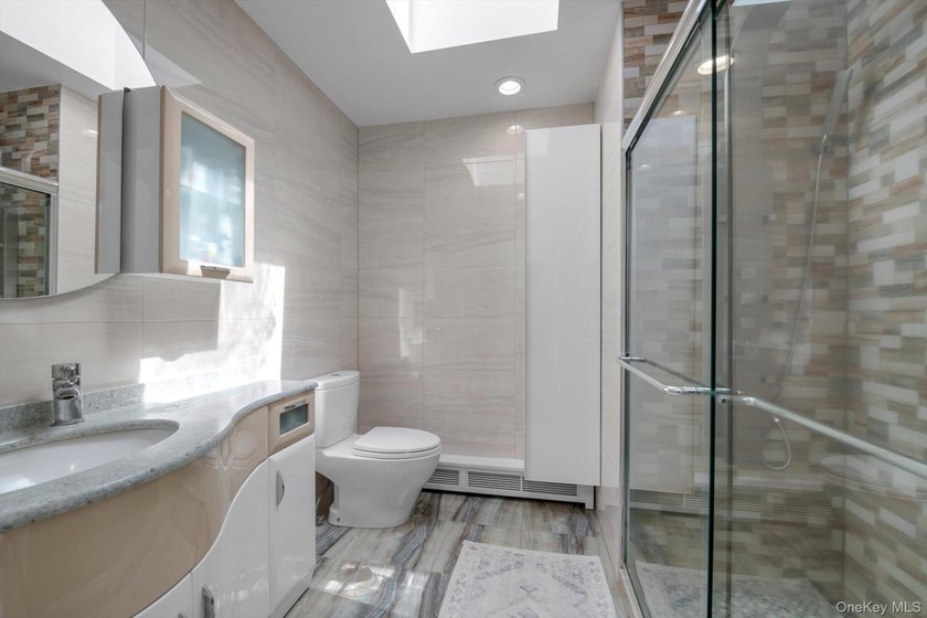 Welcome to This Totally Renovated 5 Bedroom, 4.5 Bath - photo 21