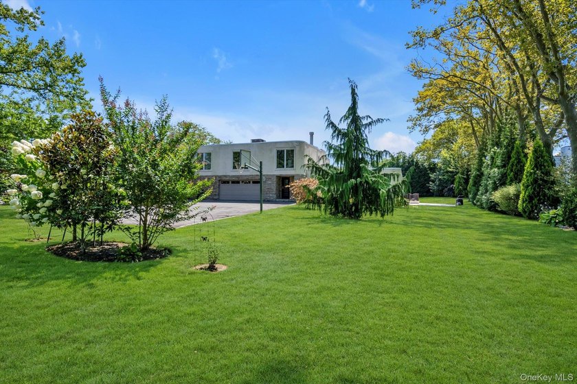 Welcome to This Totally Renovated 5 Bedroom, 4.5 Bath - photo 30