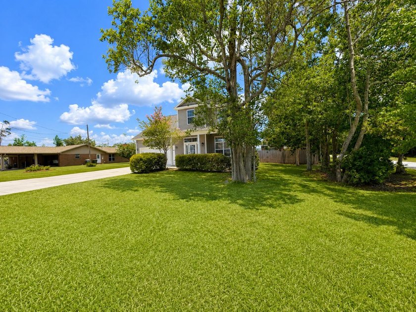Welcome to a home that's built for making memories. Perfectly - photo 32