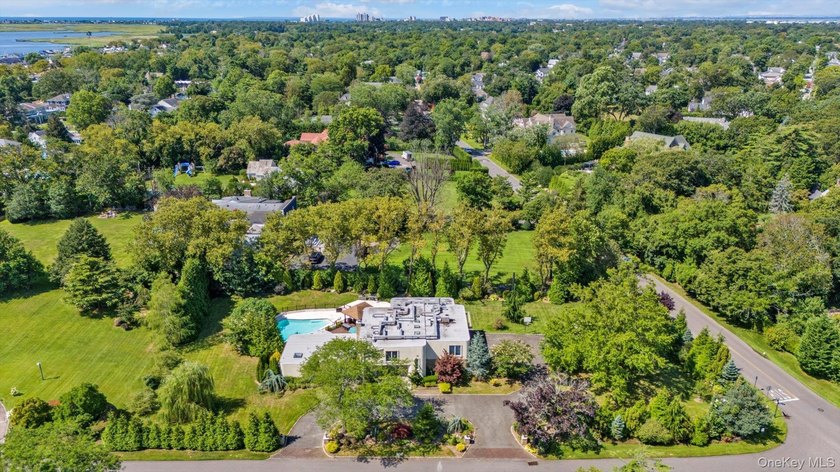 Welcome to This Totally Renovated 5 Bedroom, 4.5 Bath - photo 43