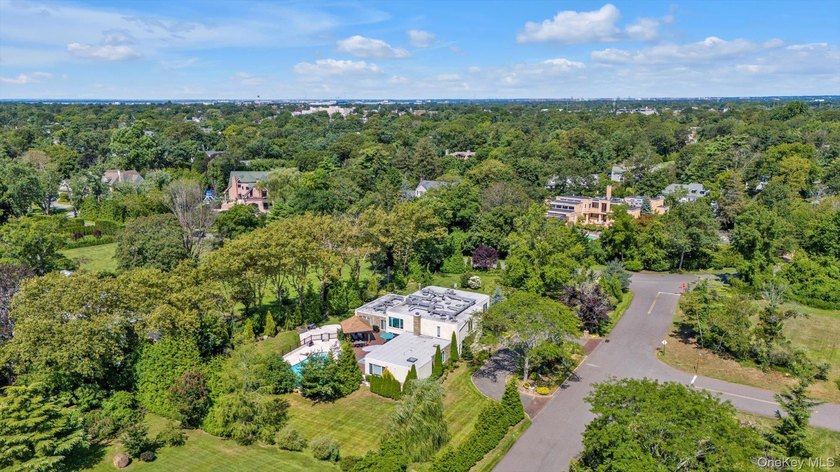 Welcome to This Totally Renovated 5 Bedroom, 4.5 Bath - photo 49