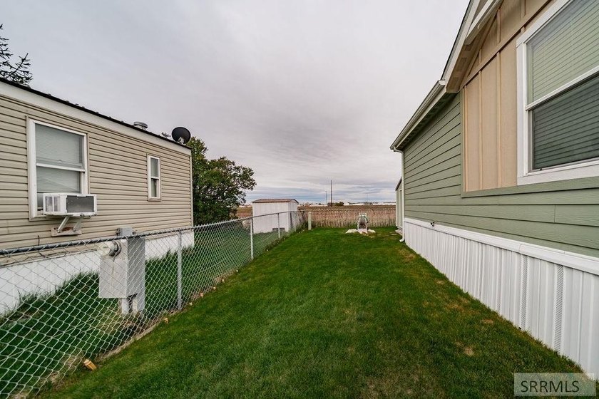 *$5,000 towards lot rent* Welcome to this impeccable 3-Bedroom - photo 45