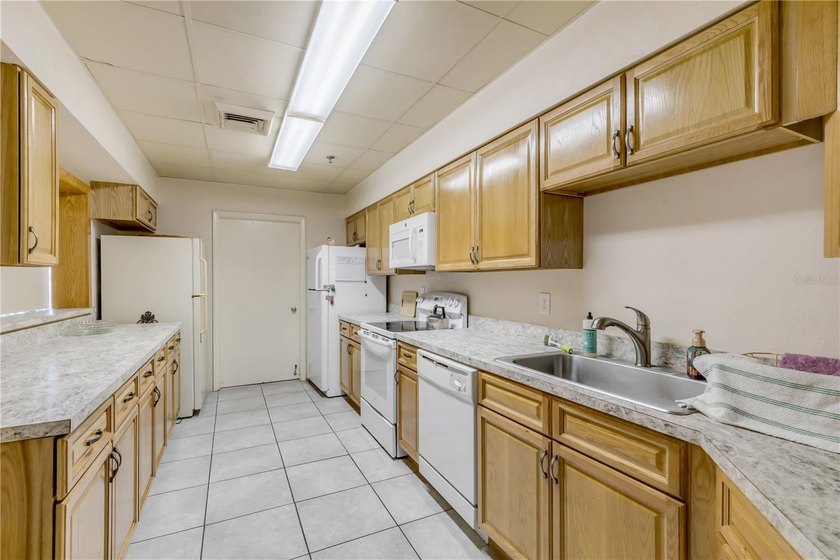 10th-Floor Daytona Beach Shores Condo with Ocean &amp; Intracoastal - photo 46