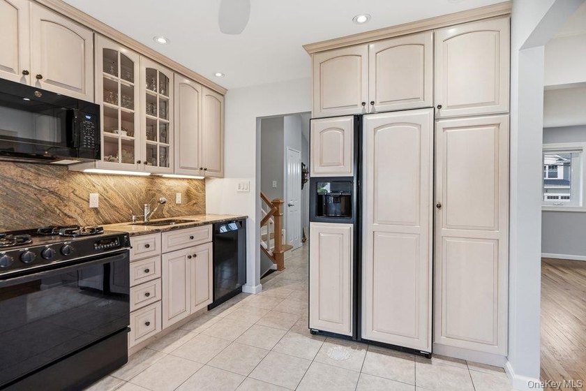 ***GPS USE NORTH MASSAPEQUA*** Welcome to Viceroy Estates! - - photo 13
