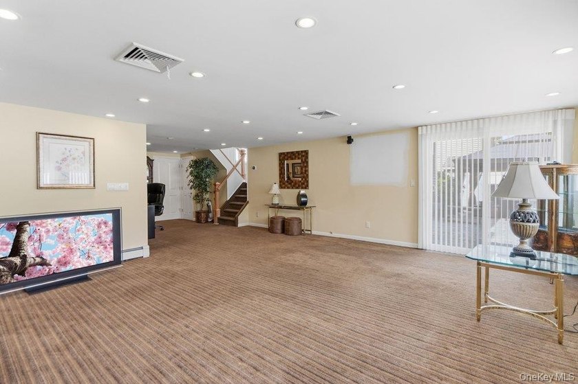 ***GPS USE NORTH MASSAPEQUA*** Welcome to Viceroy Estates! - - photo 24