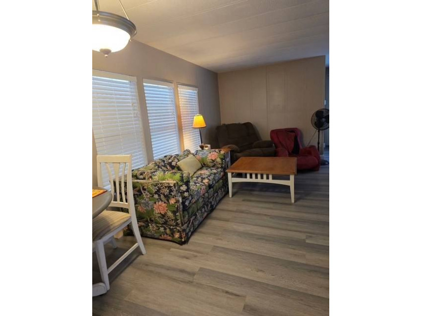 Live on the water ! Lovely screened in porch all year views of - photo 8