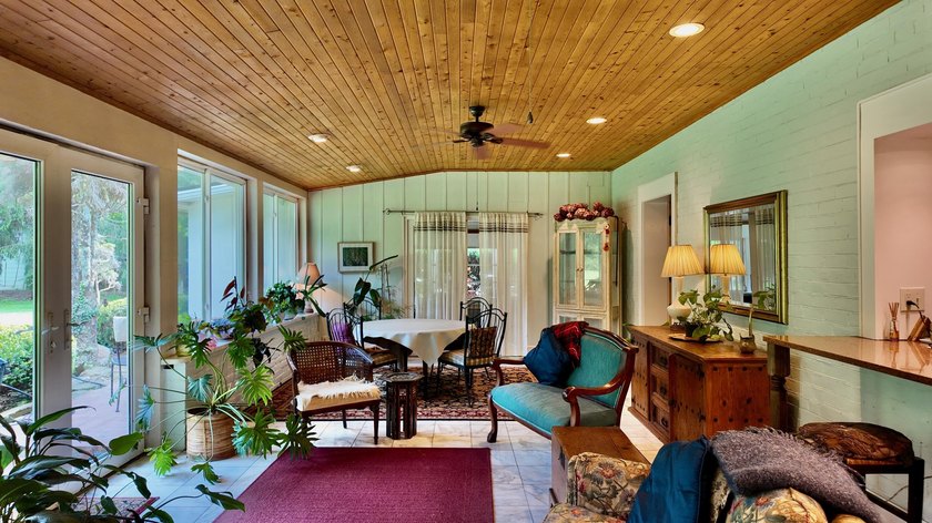 Welcome to this spacious 4,048-square-foot home at 192 Sunset - photo 35