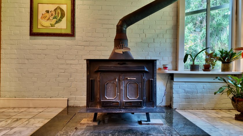 Welcome to this spacious 4,048-square-foot home at 192 Sunset - photo 36