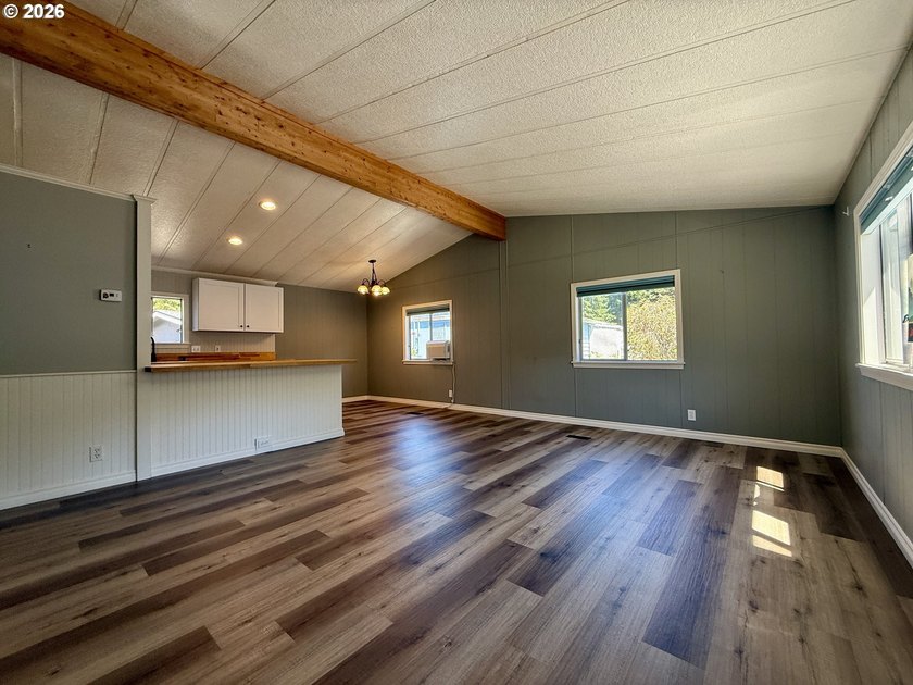 Discover easy, low-maintenance living in this beautifully - photo 2