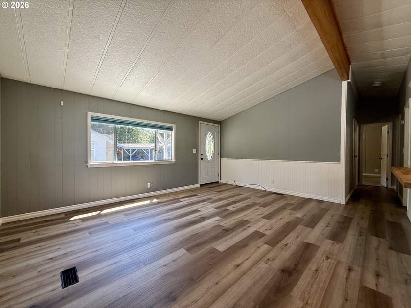 Discover easy, low-maintenance living in this beautifully - photo 4