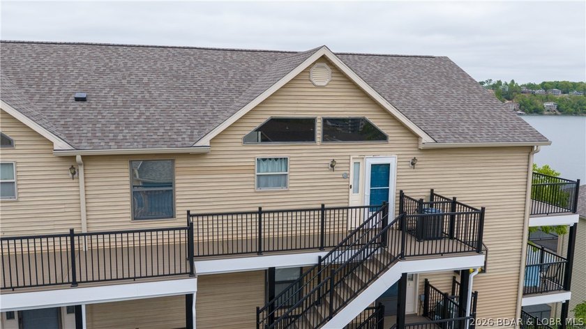 This top-floor 2BR/2BA unit offers privacy, thoughtful upgrades - photo 34