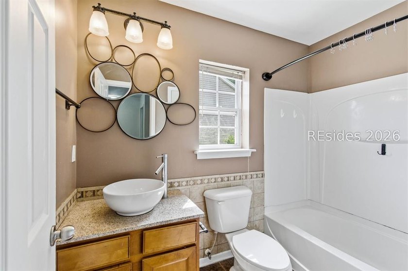 Discover this spacious 1,700+ sq. ft., 3 bedroom, 2.5 bath home - photo 14