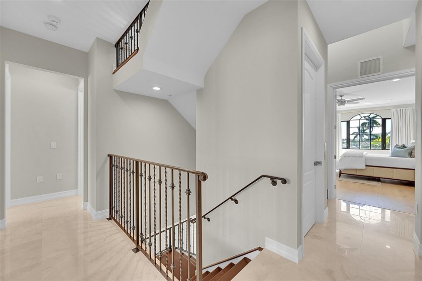 Luxury waterfront living with direct ocean access and no fixed - photo 29