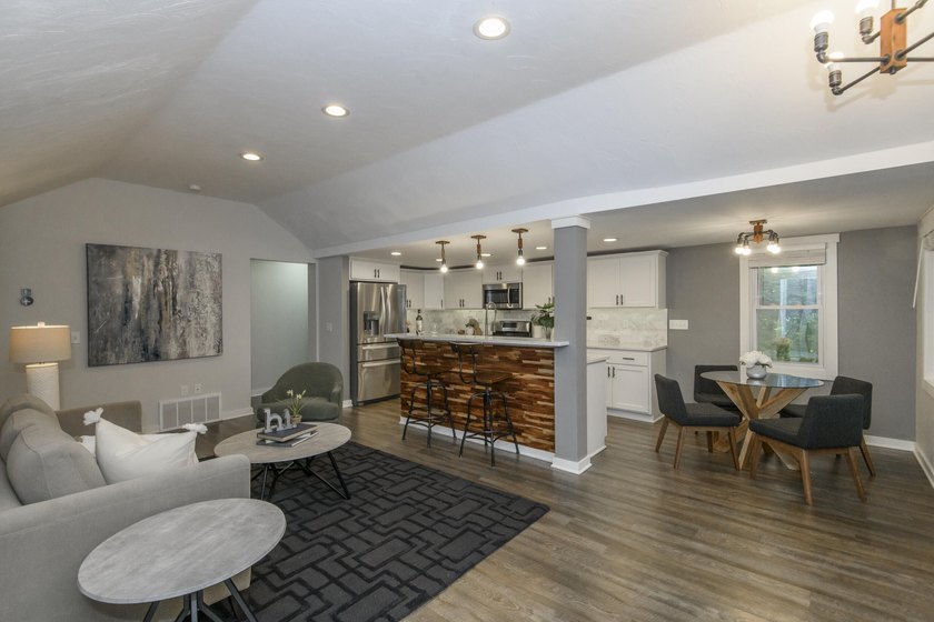 Charming remodeled 3BR/2BA Ranch w/ partially finished walkout - photo 7