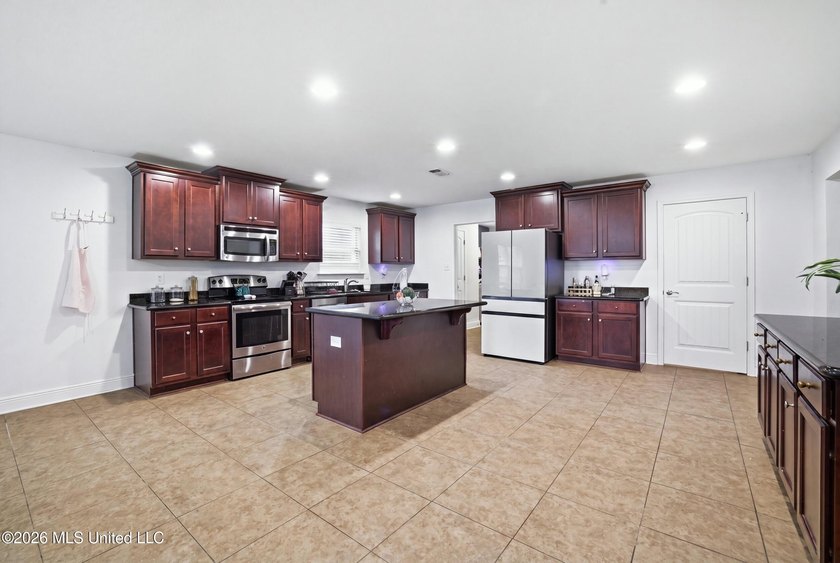 Space, comfort, and versatility come together in this - photo 18