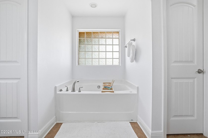 Space, comfort, and versatility come together in this - photo 36