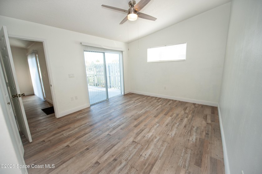 NEW AC!!! NEW PLUMBING!! FRESHLY PAINTED!!!! ASSOCIATION FEES - photo 8