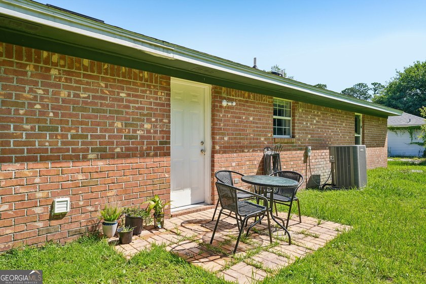 Welcome to 310 Watts Street in Saint Marys, GA! This charming - photo 30