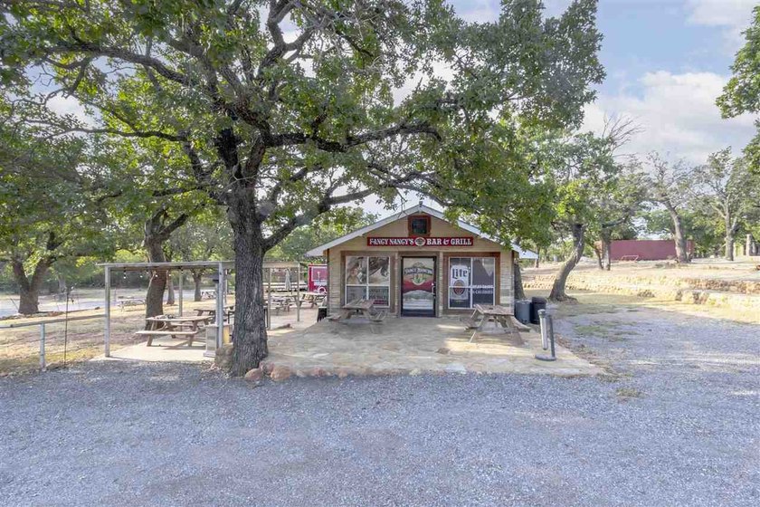 Amazing Medicine Park opportunity! This little piece of Medicine - photo 4