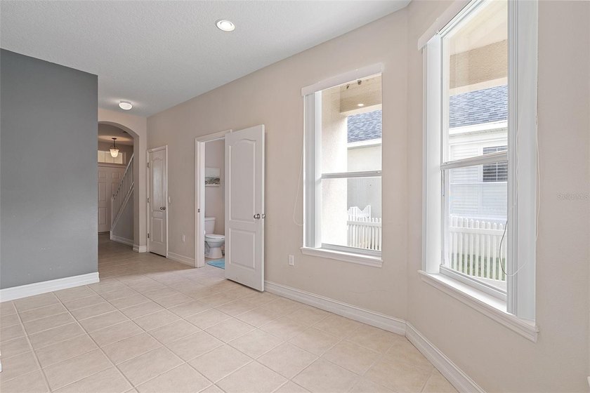 Under contract-accepting backup offers. Back on the Market! - photo 14
