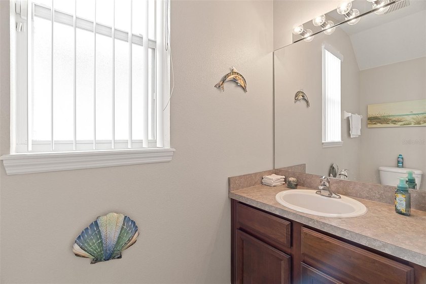 Under contract-accepting backup offers. Back on the Market! - photo 17