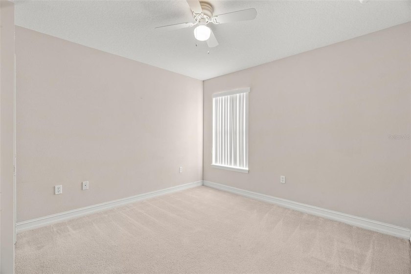 Under contract-accepting backup offers. Back on the Market! - photo 26