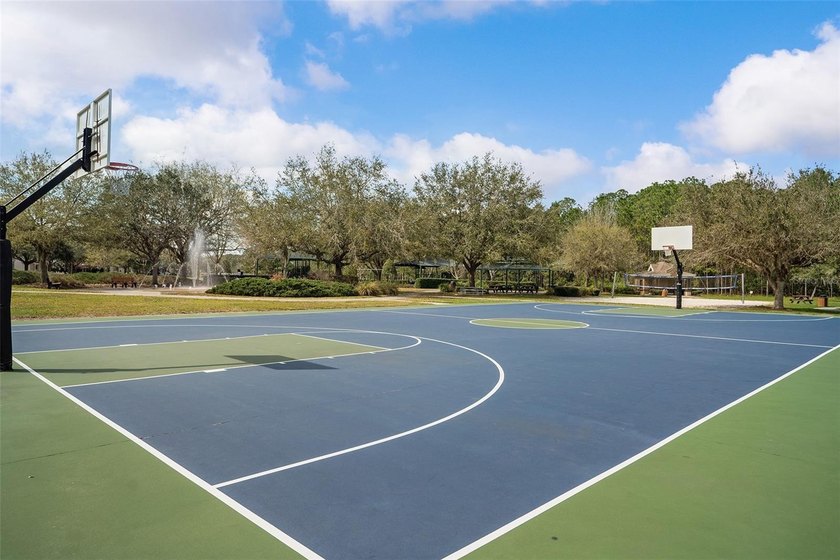 Under contract-accepting backup offers. Back on the Market! - photo 49