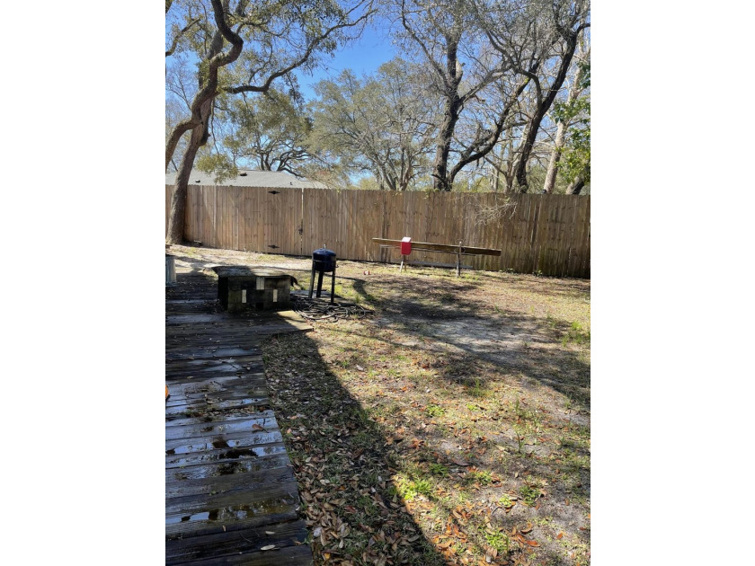 Motivated Seller! Do Not disturb tenants! Zoned Suburban - photo 26
