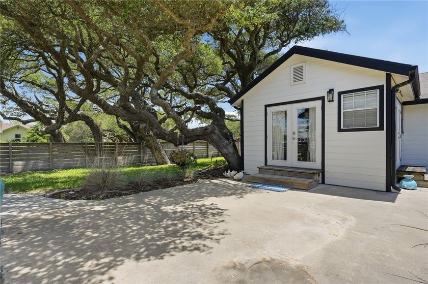 If you've been longing for a wonderful Coastal get-away or even - photo 24