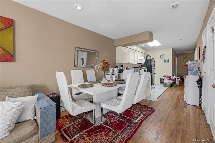 This beautiful, legal 2 Dwelling- property, 24 yrs old, 18.75 x - photo 7