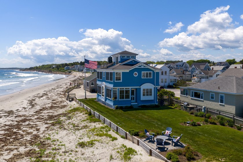 Rare opportunity to own one of Higgins Beach's most iconic - photo 8