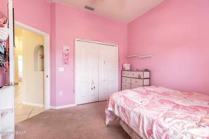 Welcome home to this beautifully maintained 4-bedroom - photo 12