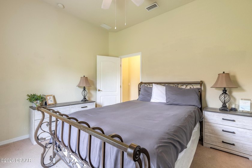 Welcome home to this beautifully maintained 4-bedroom - photo 14