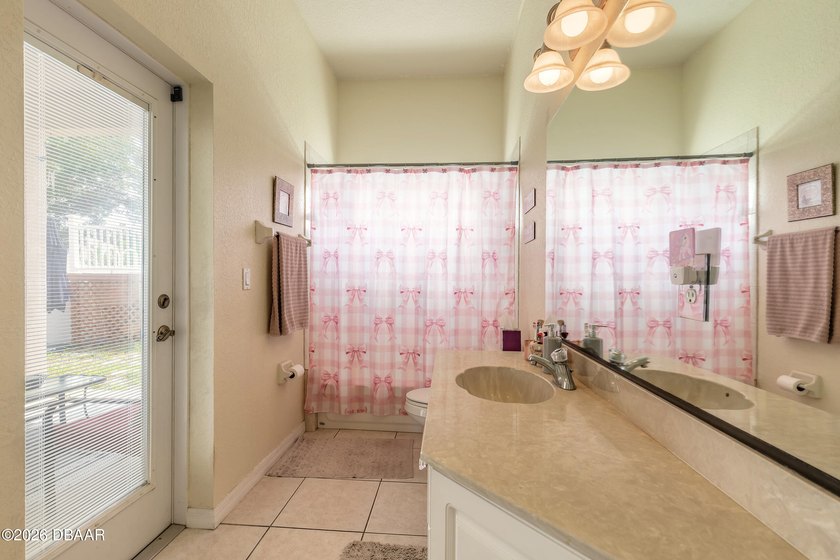 Welcome home to this beautifully maintained 4-bedroom - photo 15