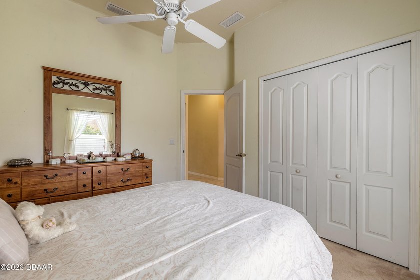 Welcome home to this beautifully maintained 4-bedroom - photo 17