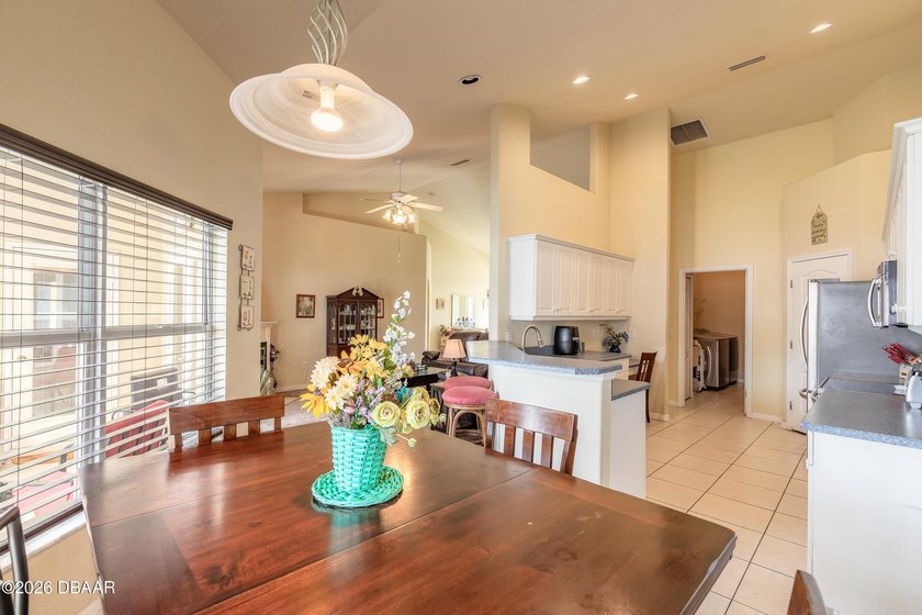 Welcome home to this beautifully maintained 4-bedroom - photo 27