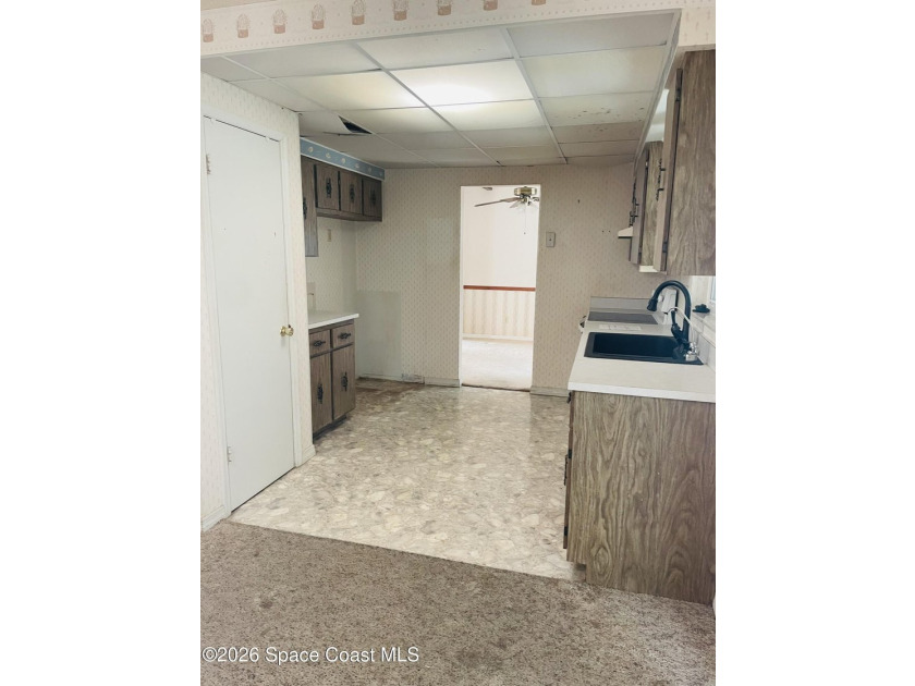 POOL HOME in a very convenient location with fenced backyard! - photo 6