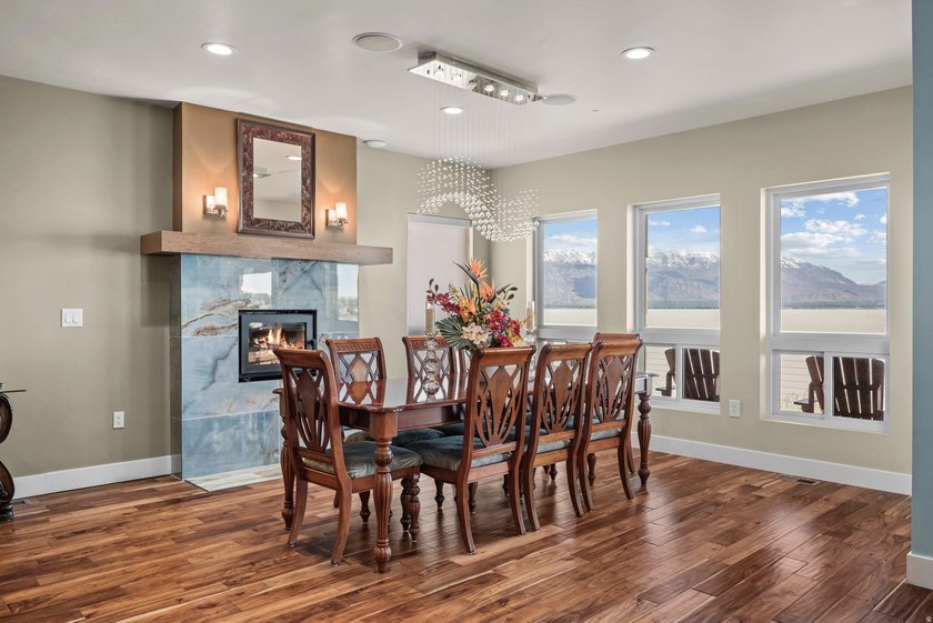 Custom-built waterfront luxury resort home, located in a private - photo 17