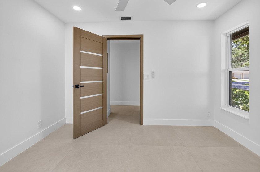Welcome to this beautifully and completely remodeled - photo 39