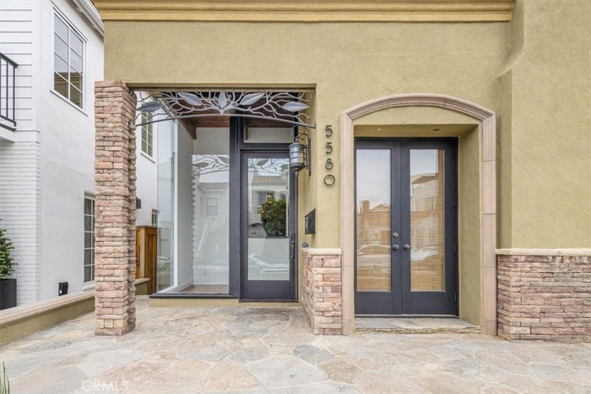 Welcome to this beautifully upgraded Belmont Shore home, where - photo 3