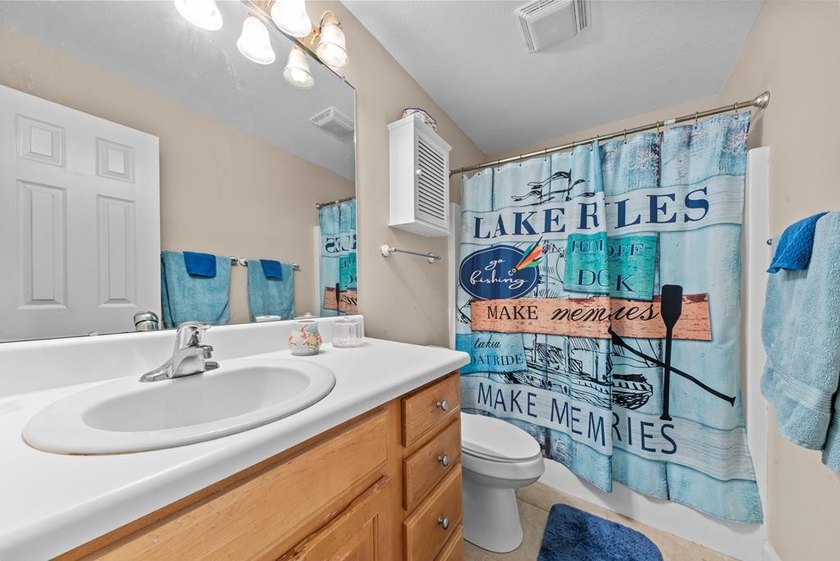 Experience the perfect blend of lakeside luxury and modern - photo 26