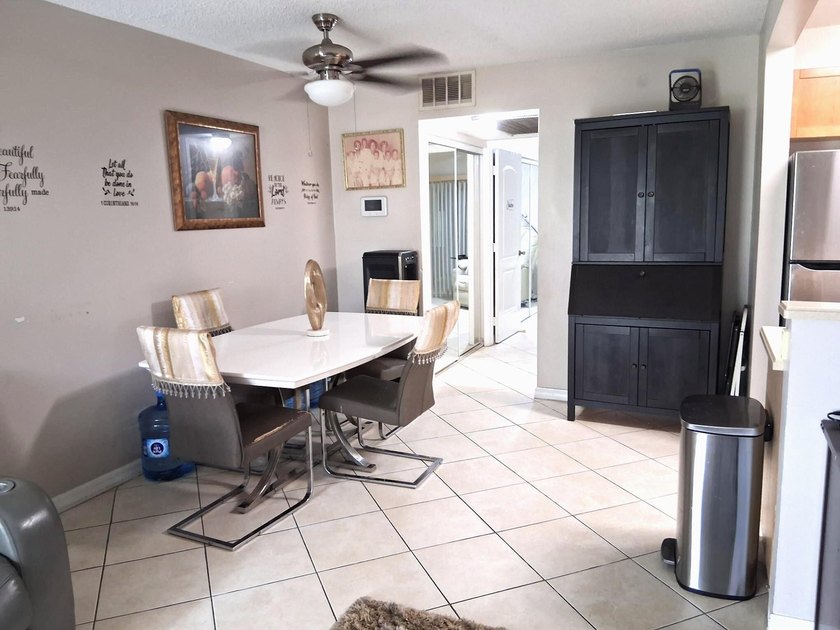 **FIRST FLOOR** UPDATED and SPACIOUS 1 BEDROOM 1 &amp; a 1/2 baths - photo 8
