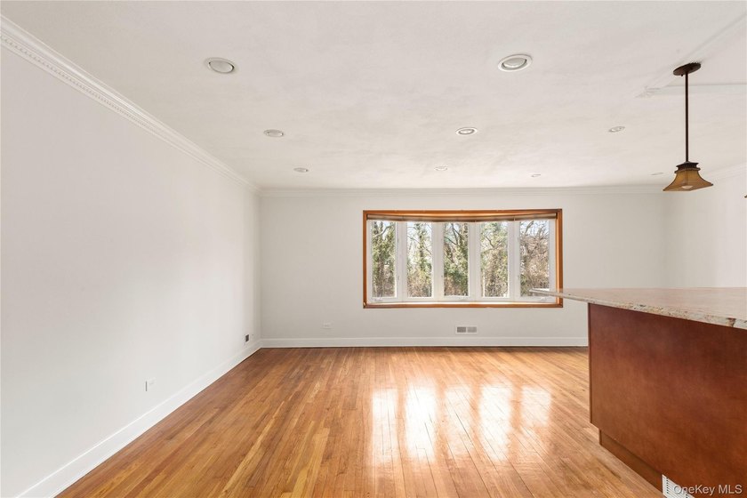 Located in the desirable Bay Terrace neighborhood, this Hi-Ranch - photo 7