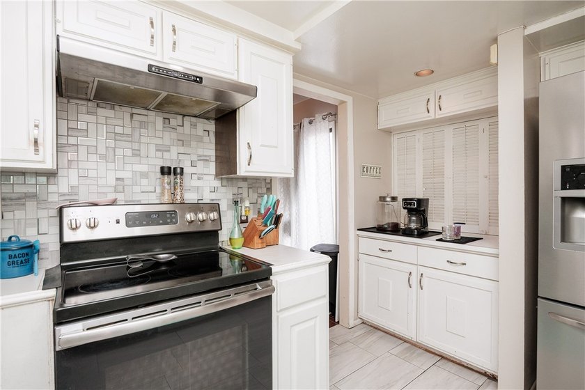 PRICE IMPROVEMENT - MUST SEE!!! Whether you're looking for your - photo 11