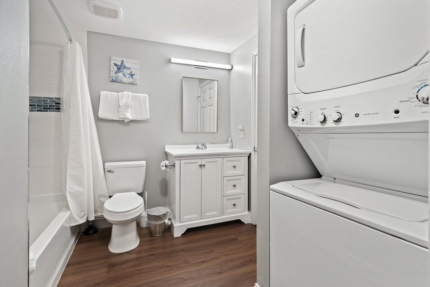 Gorgeous views of the Gulf of Mexico from this 1 bedroom 1.5 - photo 11